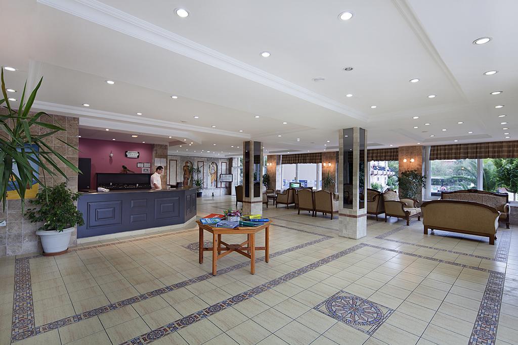Larissa Garden Hotel كمر المظهر الخارجي الصورة