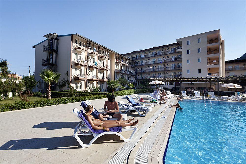 Larissa Garden Hotel كمر المظهر الخارجي الصورة