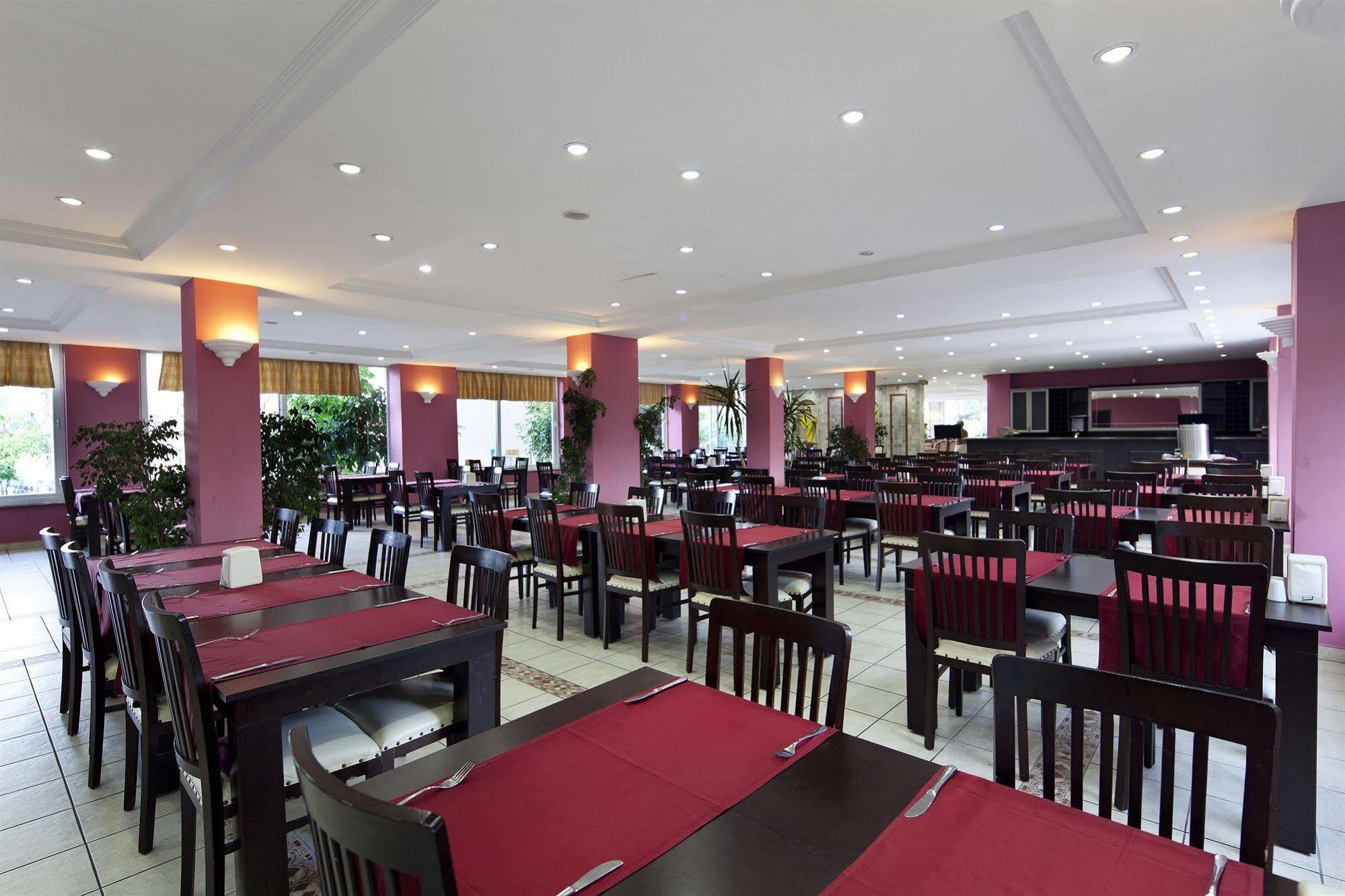 Larissa Garden Hotel كمر المظهر الخارجي الصورة